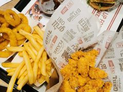 -The Habit Burger Grill 哈比特汉堡(爱琴海店)