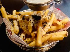 黑松露薯条-wann lounge 低温慢煮牛排·清吧