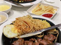 -汤姆家的牛排意面披萨(新城市广场店)