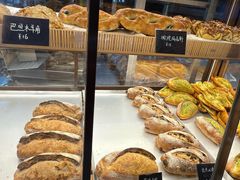 -Dough&Joe团憩(瑞虹天地月亮湾店)