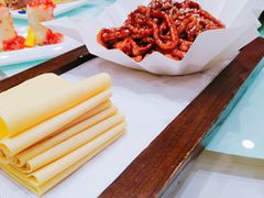 -皇城根·烤鸭·鱼头·家常菜(欧亚大观乐活城店)