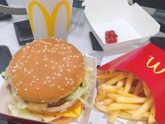 -麦当劳(中山路店)