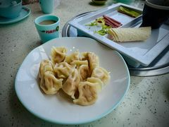-巧克力渔家.小船海鲜胶东菜(万平口店)