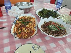 -洪霞餐馆