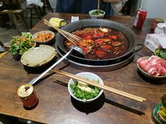 -四小区火锅·巷子里的重庆火锅(花照壁店)