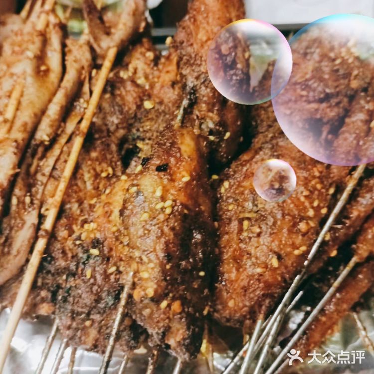 中粮新开的这家鲜货烧烤店绝对是你的不二之选。位置好找