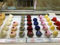 -Dulcet Cakes & Sweets