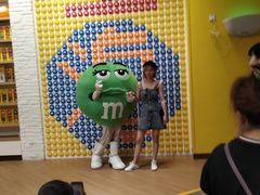 -m豆巧克力世界(上海世茂广场店)