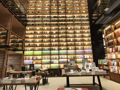 -半山书局(新世纪商城店)