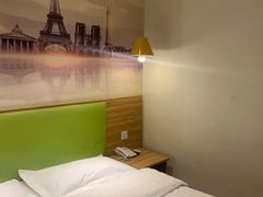 -罗红摄影艺术馆