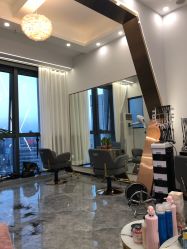 -V8潮牌·接发烫染连锁