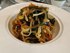 -汗腾格里·风味餐厅(新疆驻京办店)