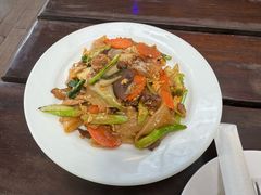 -Green Tree Rest. & Pub