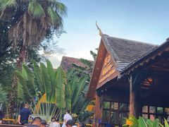 -拾光音乐餐酒吧(告庄星光夜市店)