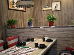 卡座-钟掌勺忘不了地道湘菜(新天地假日广场店)