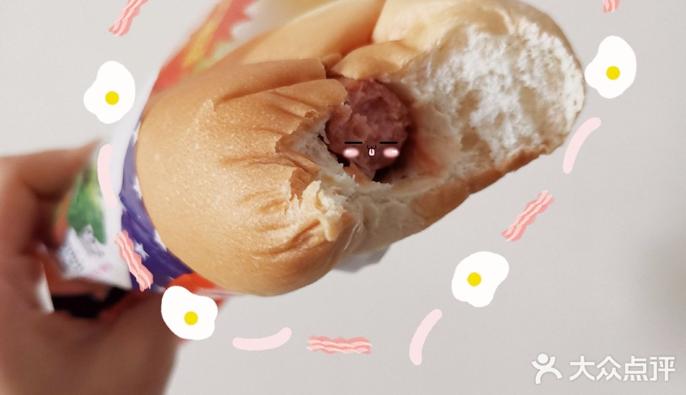 现在吃到这个真的满满回忆杀的热狗包🌭
