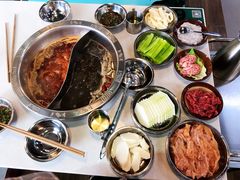 鸳鸯锅底-憨铁匠老火锅(龙岗万科里店)