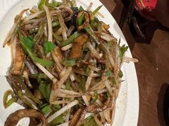 -肆海小川菜酒馆Wine Bistro (青年路店)