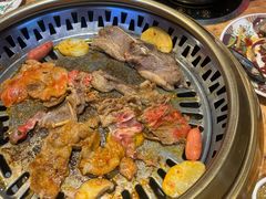 -汉江山料理级自助烤肉黑金冠(周口好吃城店)