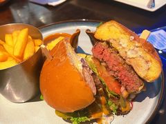 鹅肝和牛汉堡-bluefrog蓝蛙(皇庭广场店)