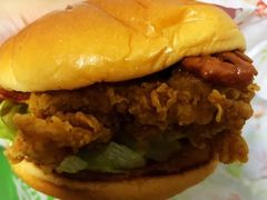 吮指十三鲜小龙虾烤鸡堡/鸡肉卷-肯德基(环翠北店)