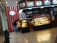 -红宝石·鲜奶小方·海派西点房(南丹店)
