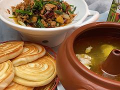 -蔼若春.传承三十年云南菜(金碧公园店)