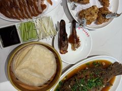 -梅利汴京烤鸭•开封豫菜地标店(晋安路店)