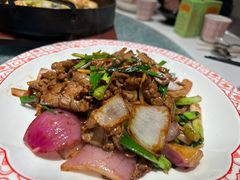 葱爆吊龙牛肉-谭厨中山传家菜.乳鸽.脆鲩鱼(华强北中航城店)