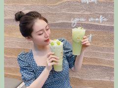 -沪上阿姨鲜果茶(世茂广场宽厚里店)