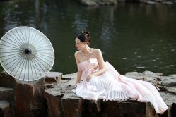 点击看大图 -至臻微拉婚纱摄影