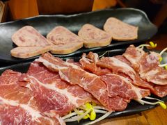 特色老肉片-沸炉重庆老火锅(军事博物馆店)