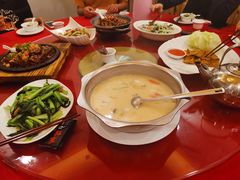 -东馆和天下特色餐饮(工农店)