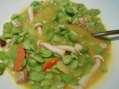 浓汤咸肉菌菇烩豆瓣-梅花境(万科店)