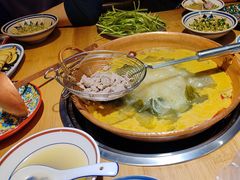 -洱火云南酸菜牛肉火锅(石景山当代商城店)