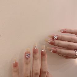 -Fanni美甲美睫皮肤管理