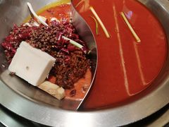 -沸炉重庆老火锅(军事博物馆店)