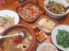 -老滇山寨•云南特色菜•地方菜•民族风情歌舞表演(经开区店)