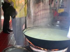 -云南大锅豆浆店
