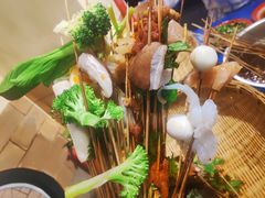 百种串串-马路边边 传媒大学店