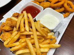 炸物拼盆-Ambra Haus琥珀屋精酿餐厅(宝山店)