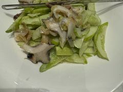 -小渔莊•地道胶东菜(旅游路万象省博物馆店)