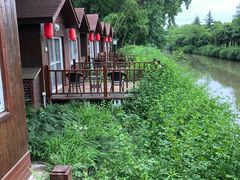-上海怡沁园度假酒店