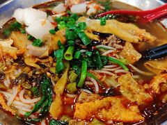 三鲜螺蛳粉-螺小丰柳州螺蛳粉(广西大学店)