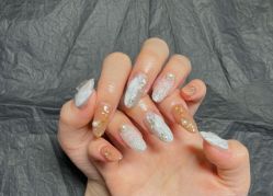 -M Nails & Beauty美甲美睫美体