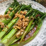 蒜蓉高原西兰苔，清清爽爽的开胃健康菜！