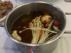 -德天肥牛海鲜火锅(龙吟坊店)