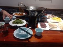 -茸梅路右拐龙虾-农家菜(松江店)
