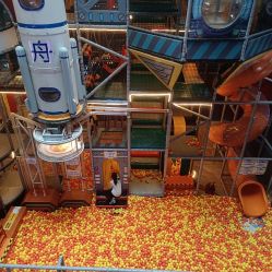 -嗨翻Hi-Fun竞技主题乐园·蹦床团建生日聚会(五棵松华熙店)