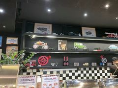 -汽车博物馆主题餐厅